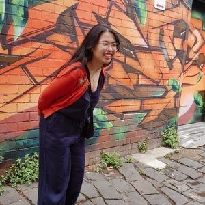 Meet your Posher, Jenny